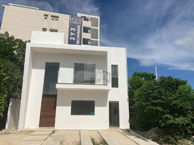 CASA EN RENTA EN CANCUN  RESIDENCIAL AQUA