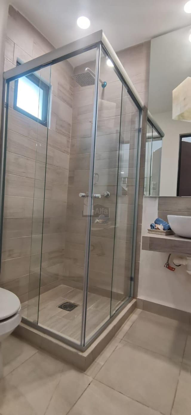 Casa en Venta en  Frac. Bosques El Dorado Elite, León, Gto  Modelo Cedro al sur cerca a Puerto Int.