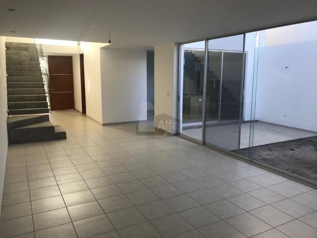 Casa en Venta en Loretta 1