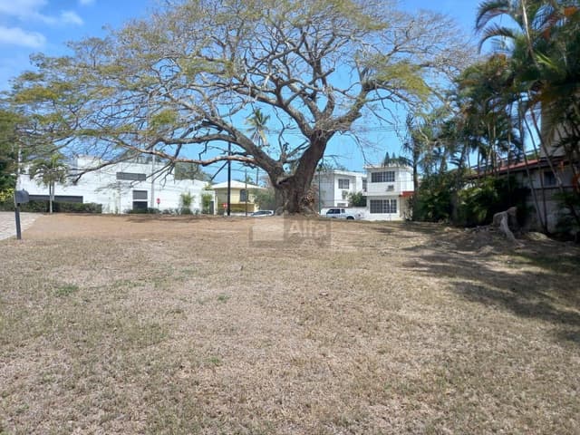 Terreno habitacional en venta en Flores, Tampico, Tamaulipas