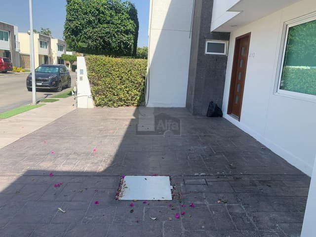 Casa en Renta en Natura Residencial, LEON, GTO. cerca a IMSS C58, C53, ISSSTE, IBERO y de Centro Max