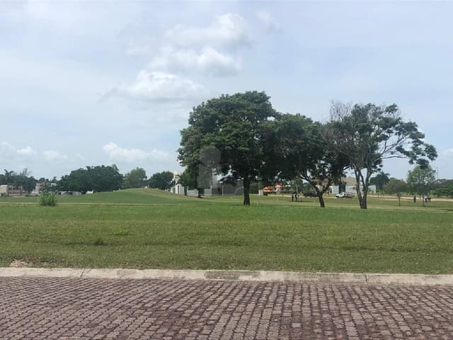 Terreno habitacional en venta en Residencial Lagunas de Miralta, Altamira, Tamaulipas