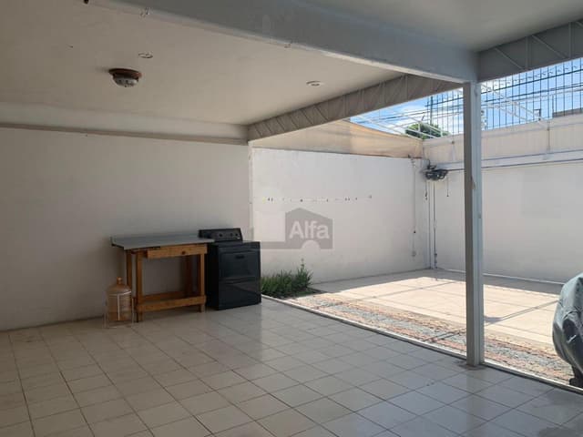 Hospedaje en Renta Col. Andrade con servicios cerca central camionera, Renta Periodos Cortos