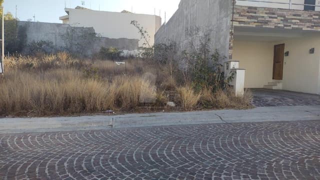 Terreno en venta en Cumbres del lago Juriquilla