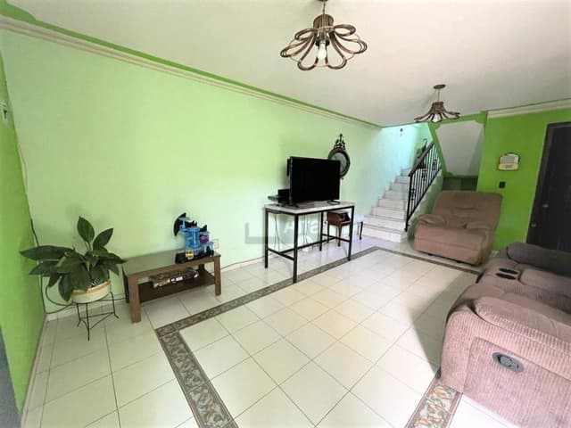 Casa con local en venta en Lázaro Cárdenas, Querétaro