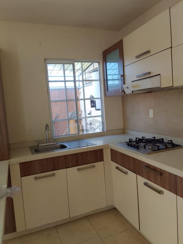 Casa en Venta en Frac.El Dorado  LEON, GTO. cerca de las 2 entradas y Wallmart de Via Alta 3 rec PA