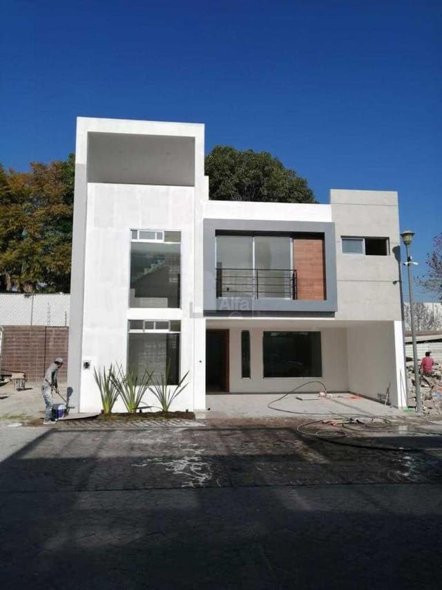 Casa en condominio en venta Fracc. Cerrado en Zona Angelópolis, Puebla.