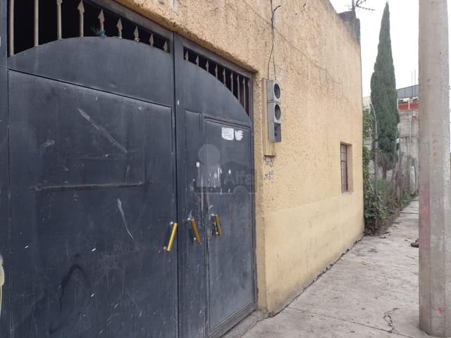 CASA EN VENTA CALLE TLALOC CHIMALHUACAN CON DEPARTAMENTOS INDEPENDIENTES, SOLO RECURSOS PROPIOS.