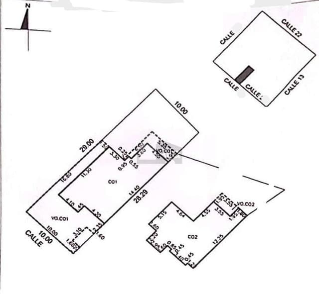 Casa sola en colonia Maya a unos cuadras de plaza altabrisa, 4 habitaciones.