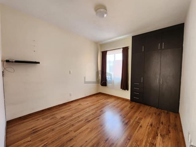 Casa en Renta en Toluca, Fracc. Villa Toscana I, a 10 min del Aeropuerto de Toluca