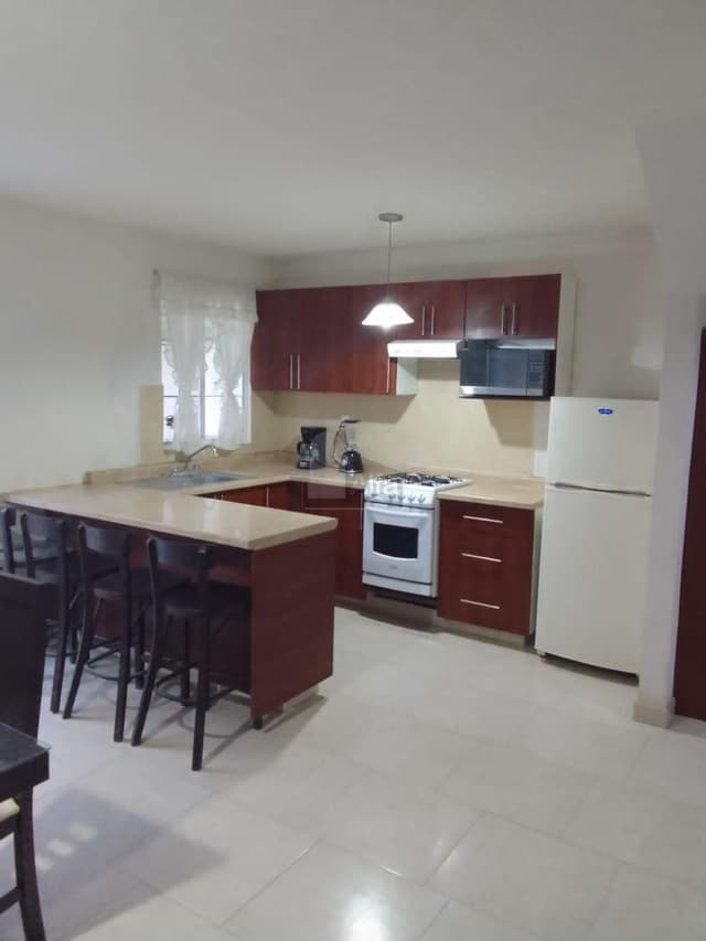 Casa Amueblada en Renta en Frac. El Dorado en LEON, GTO. cerca a Walmart Vía Alta. Está Equipada