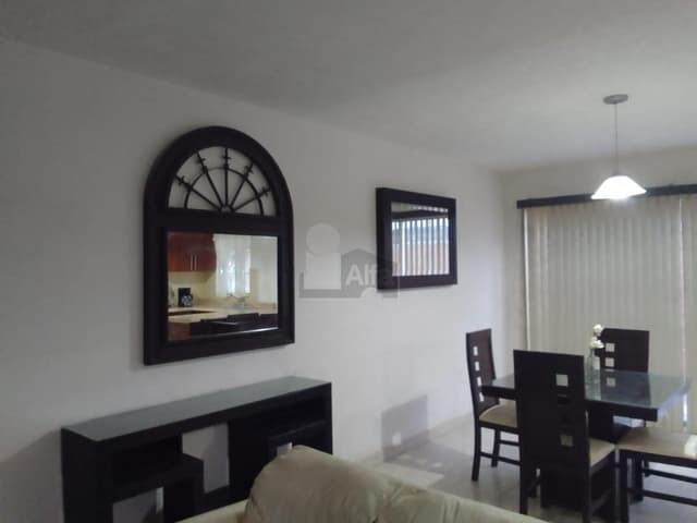 Casa Amueblada en Renta en El Dorado, LEON, GTO. a un lado de Walmart de Vía Alta.3 rec y Equipada