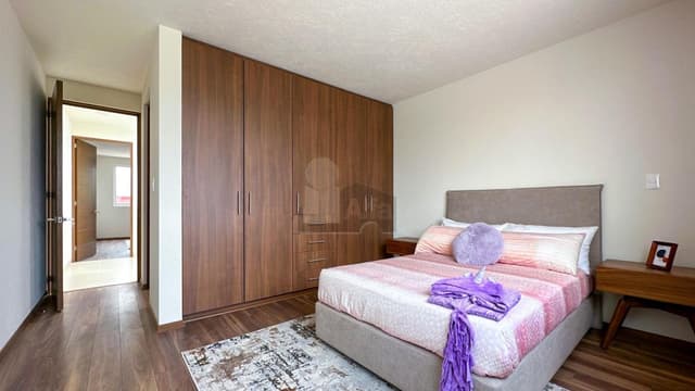 Residencia nueva a 2 minutos del la estación del Tren Interurbano en Metepec