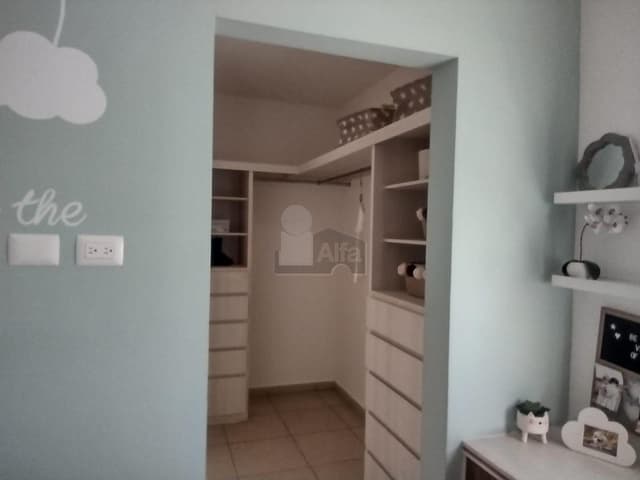 Casa en venta al Poniente de Saltillo Fracc. Triana modelo provenza