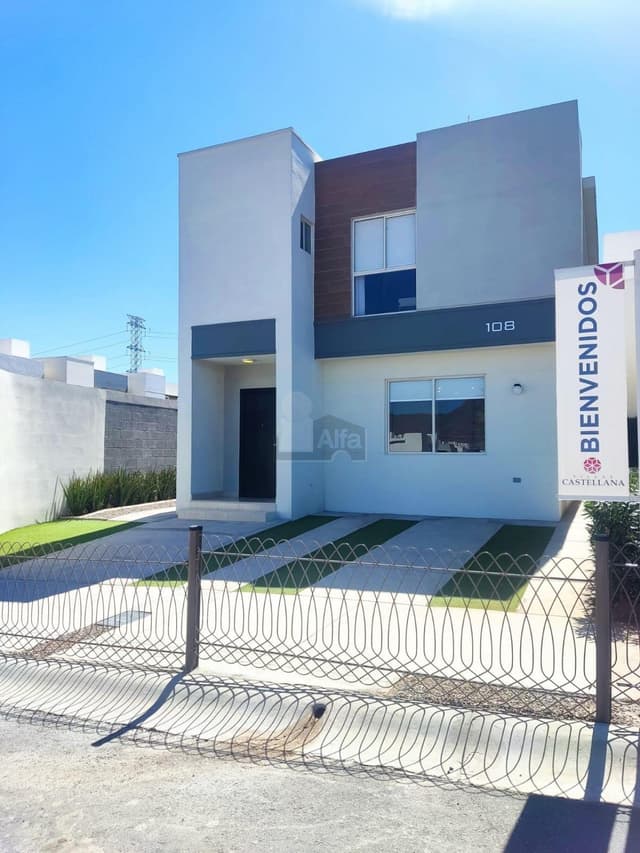 Casa en venta al poniente de Saltillo Villas Castellana modelo millán 2