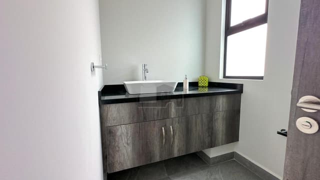 Casa nueva en venta en Metepec con sala de juegos y Roof Garden