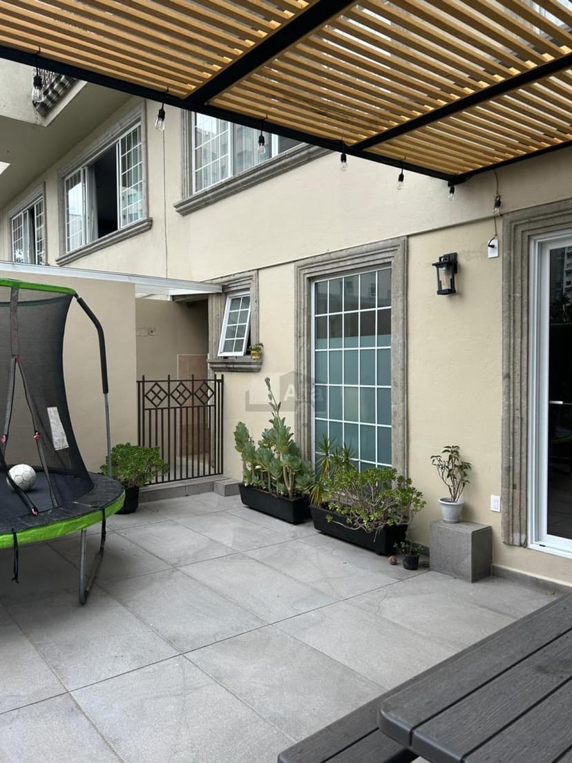 Casa en condominio en venta hacienda de las palmas