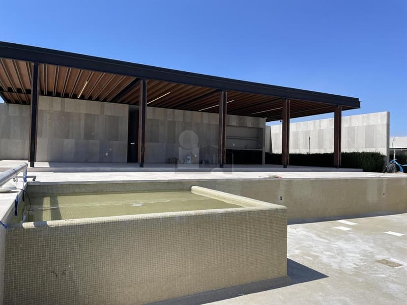 Gallery main