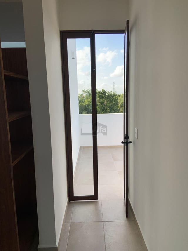 Casa en Venta Via Cumbres 3 niveles, Cancun Quintana Roo