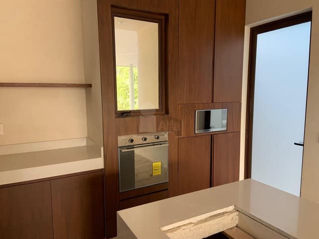 Casa en Venta Via Cumbres 3 niveles, Cancun Quintana Roo