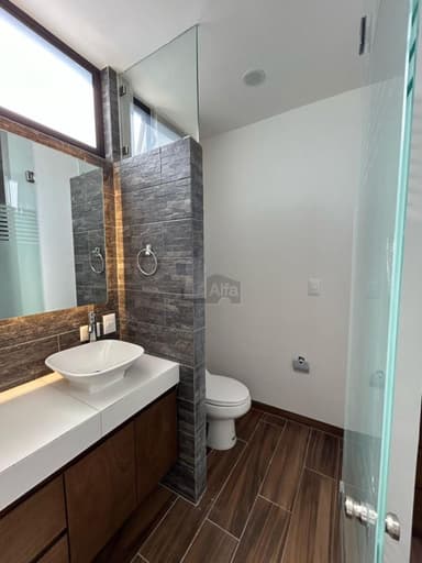 property image preview0