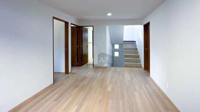 Casa en venta en Lerma con amplio jardín de 80m2 y cerca del Club de Golf Los Encinos