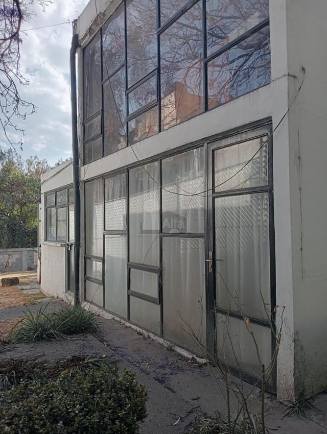 Casa lista para remodelar en Lomas del Huizachal