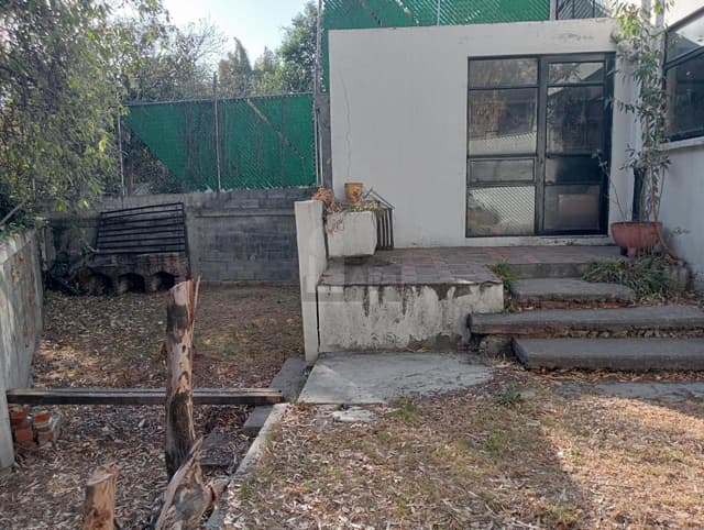 Casa lista para remodelar en Lomas del Huizachal