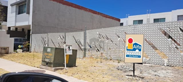 Venta de Terreno Residencial en Fraccionamiento Ruscello