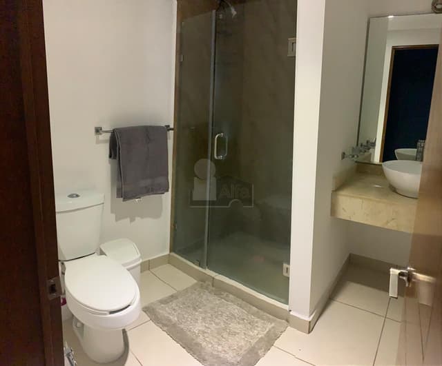 Departamento en Renta en Torre Celsus LEON, GTO. sobre Insurgentes cerca de la Antorcha. Amueblado !