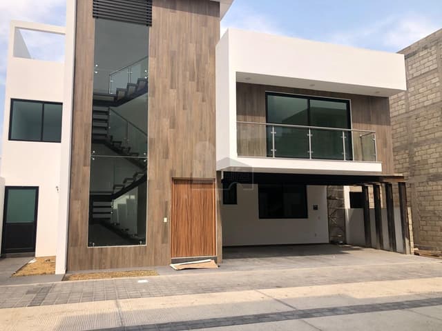 Venta de casa en Metepec, en el Residencial AMALFI