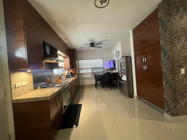 Casa en venta, Cumbres Elite 9 sector, Monterrey, Nuevo León.
