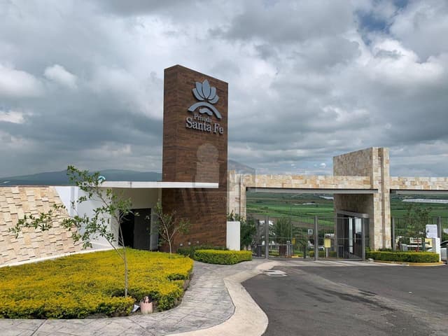 Terreno habitacional en venta en Fracc. Privada Santa Fe, Irapuato, Gto.