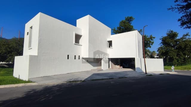 Casa en venta Los Nogales Residencial Santiago Nuevo Leon Carretera Nacional Zona Sur