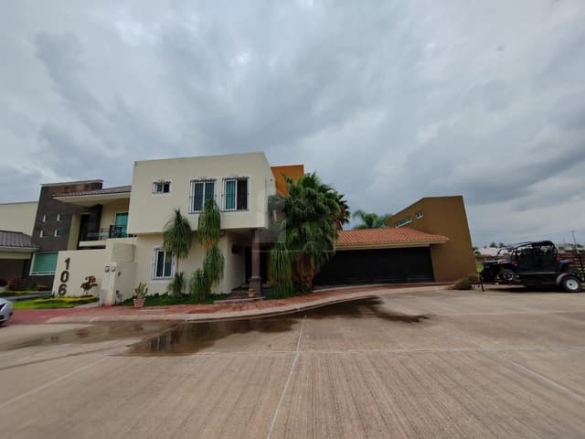 Casa en Venta en Frac. Hacienda Santa Fe, LEON, GTO. al lado de la Universidad Iberoamericana