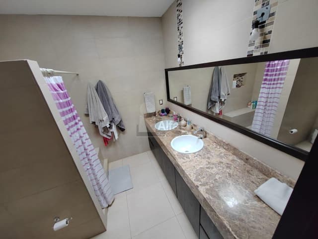 Casa en Venta en Frac. Hacienda Santa Fe, LEON, GTO. a un lado de la Universidad Iberoamericana