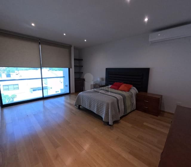 EN RENTA / VENTA departamento de lujo amueblado en Col. Jardín en San Luis Potosí