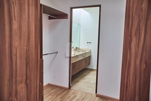 Casa en Venta en Querétaro Ideal para Inversión. Fraccionamiento El Mirador