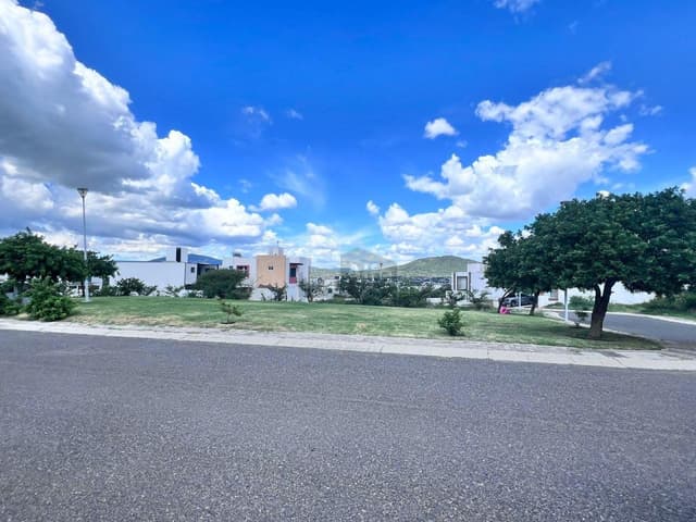 Terreno en VENTA en San Isidro Juriquilla, Querétaro
