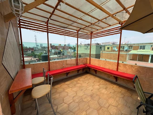 VENTA CASA VERTICAL AMUEBLADA COL. GUERRERO, CERCANA METRO GARIBALDI