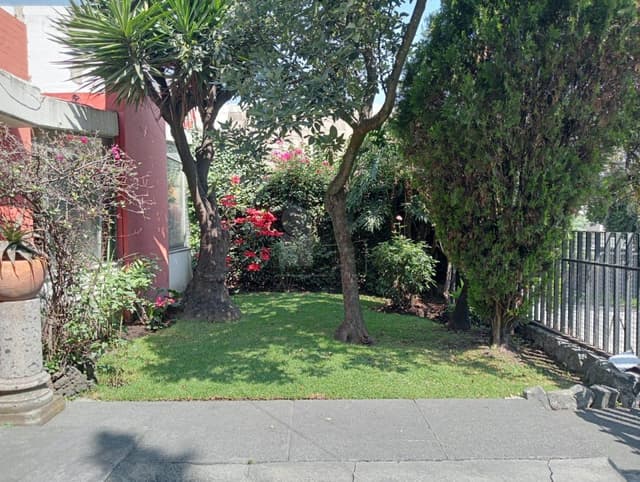 Casa sola en venta en Lomas de Tecamachalco Sección Bosques I y II, Huixquilucan, México