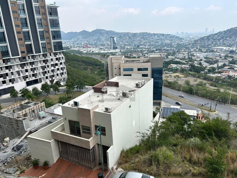 Terreno en venta Lomas de Montecristo Monterrey Nuevo Leon Zona Valle Oriente Zona Sur