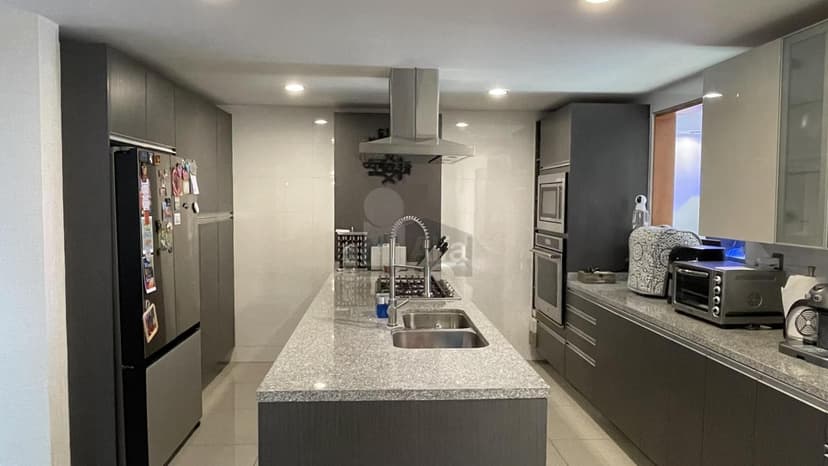 Casa con acabados de lujo y vista espectacular en Privada Arboledas, Querétaro