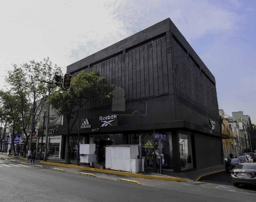 Gallery main