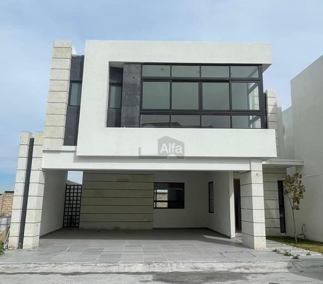 Casa en venta ubicada en Fracc. Residencial al norte de saltillo
