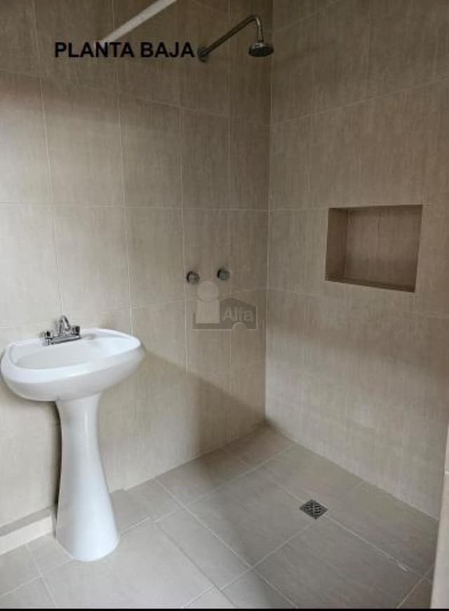 CASA EN VENTA PRIMER CUADRO CENTRO DE MONTERREY