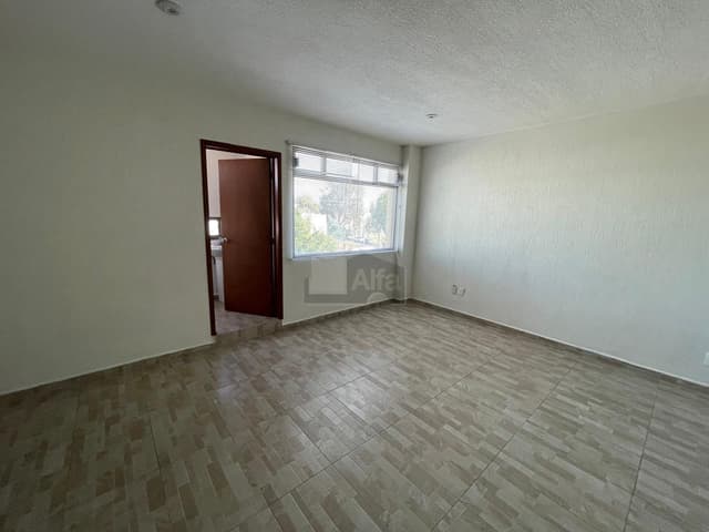 Oficina comercial en renta en San Salvador Tizatlalli, Metepec, México