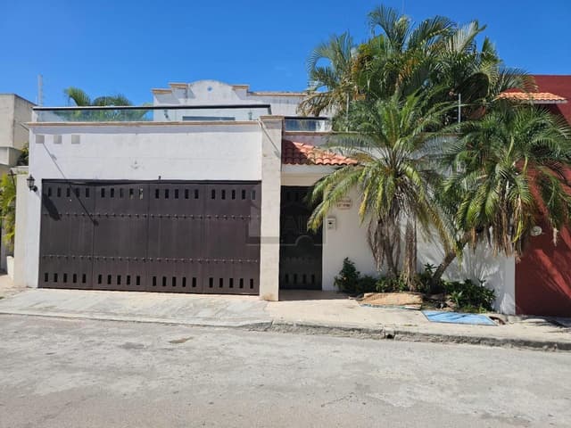 Casa en venta  con piscina, en Mérida Yucatán  en paraíso maya