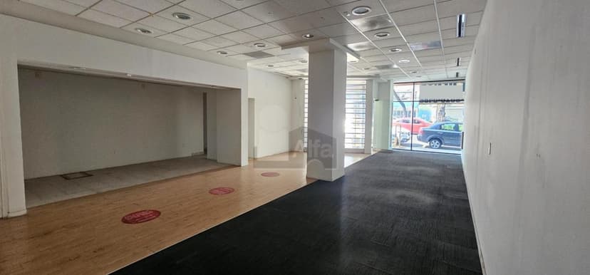 Se Renta Local Comercial Sobre Calzada de la Viga