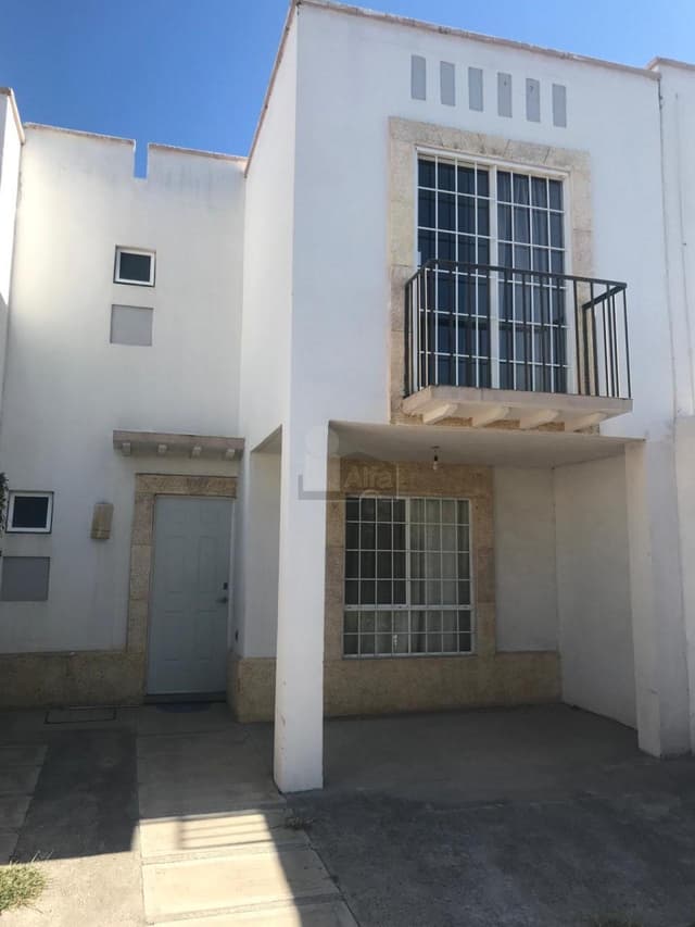 Casa Amueblada en Renta en el Dorado, León, Gto. al lado de Via Alta, Wallmart y cerca a Puerto Int.